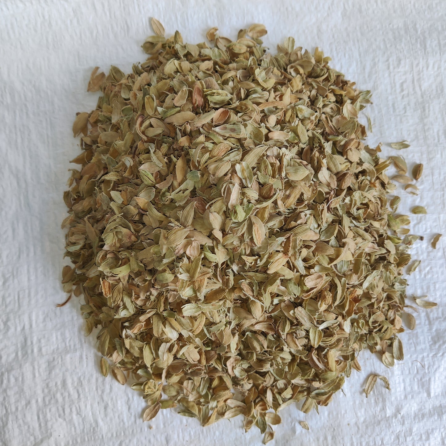 Elaichi or Cardomom Husk / Chhilka