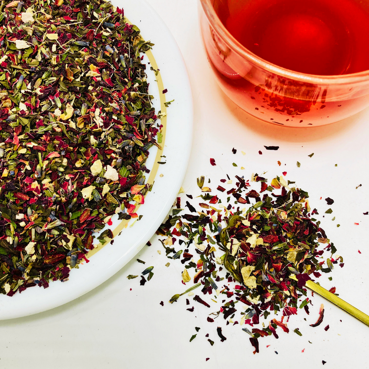 Digestion & Delight Red Tea | Hibiscus, Peppermint & Ginger Herbal Tea