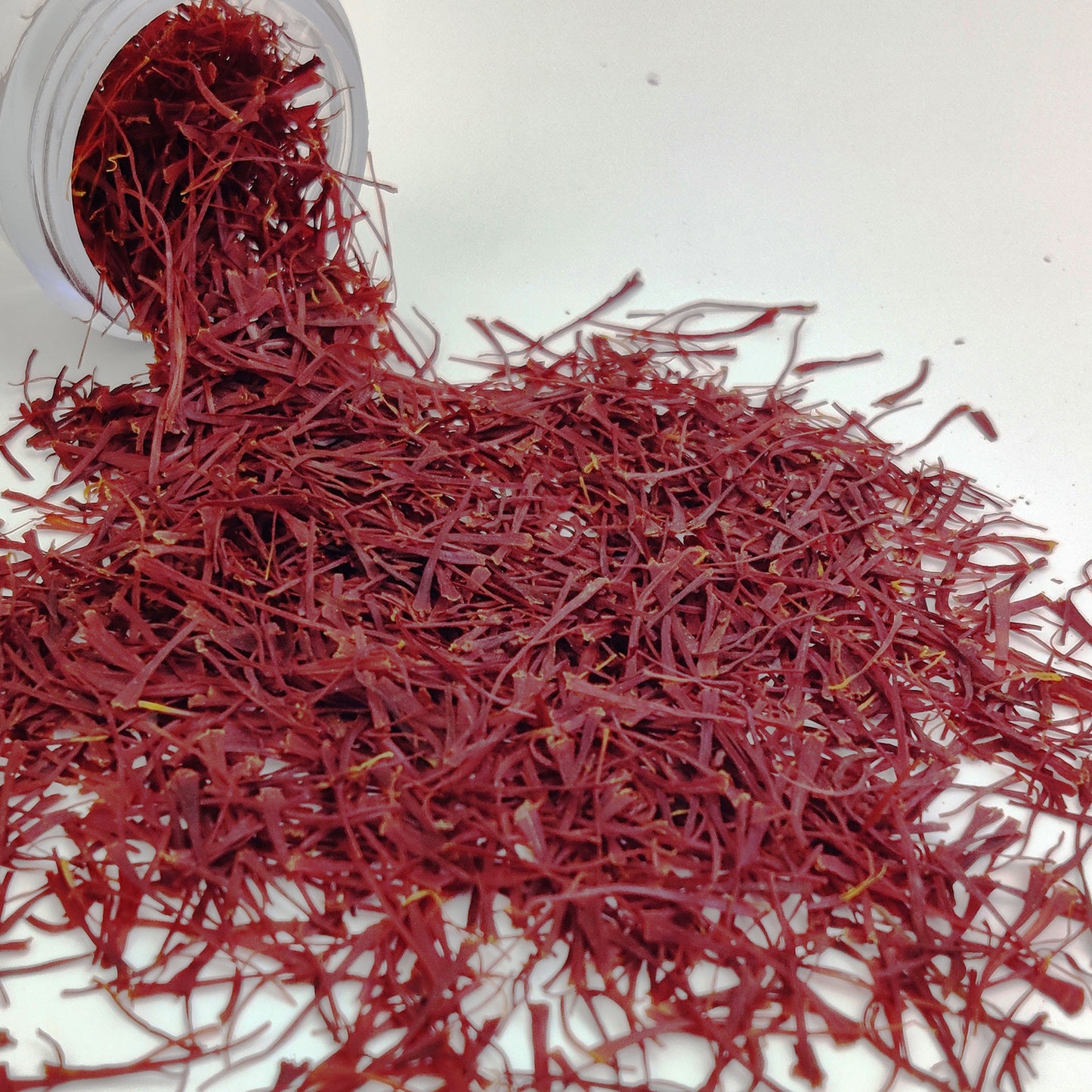 Himalayan Kashmiri Saffron Organic Threads 1 Gram Package Fresh Kesar Saffron Spice High Grade A+,  Herb Saffron